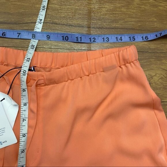 New Kit and Ace Bike to Office Silk Short Relaxed Fit Women Size 10 - Picture 6 of 11